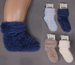 Вязанные носочки для мальчика  ARTI